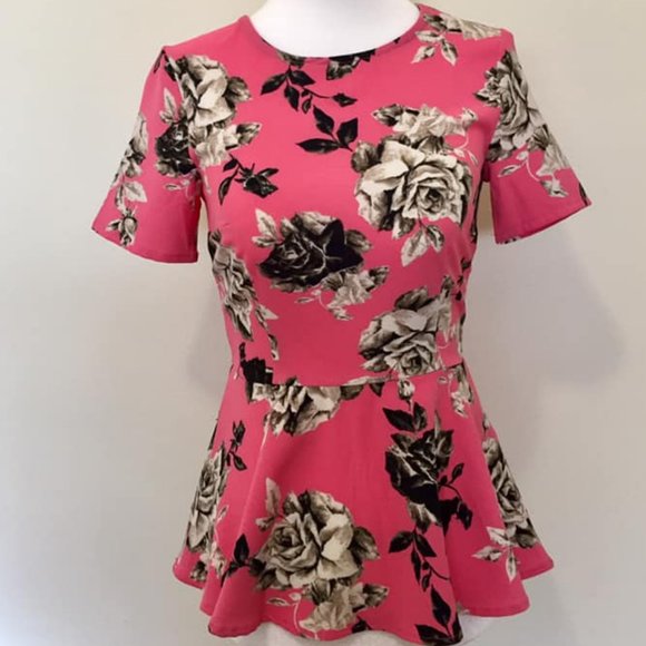 🍒3/$15🍒 Divided by H&M Pink Peplum Top
